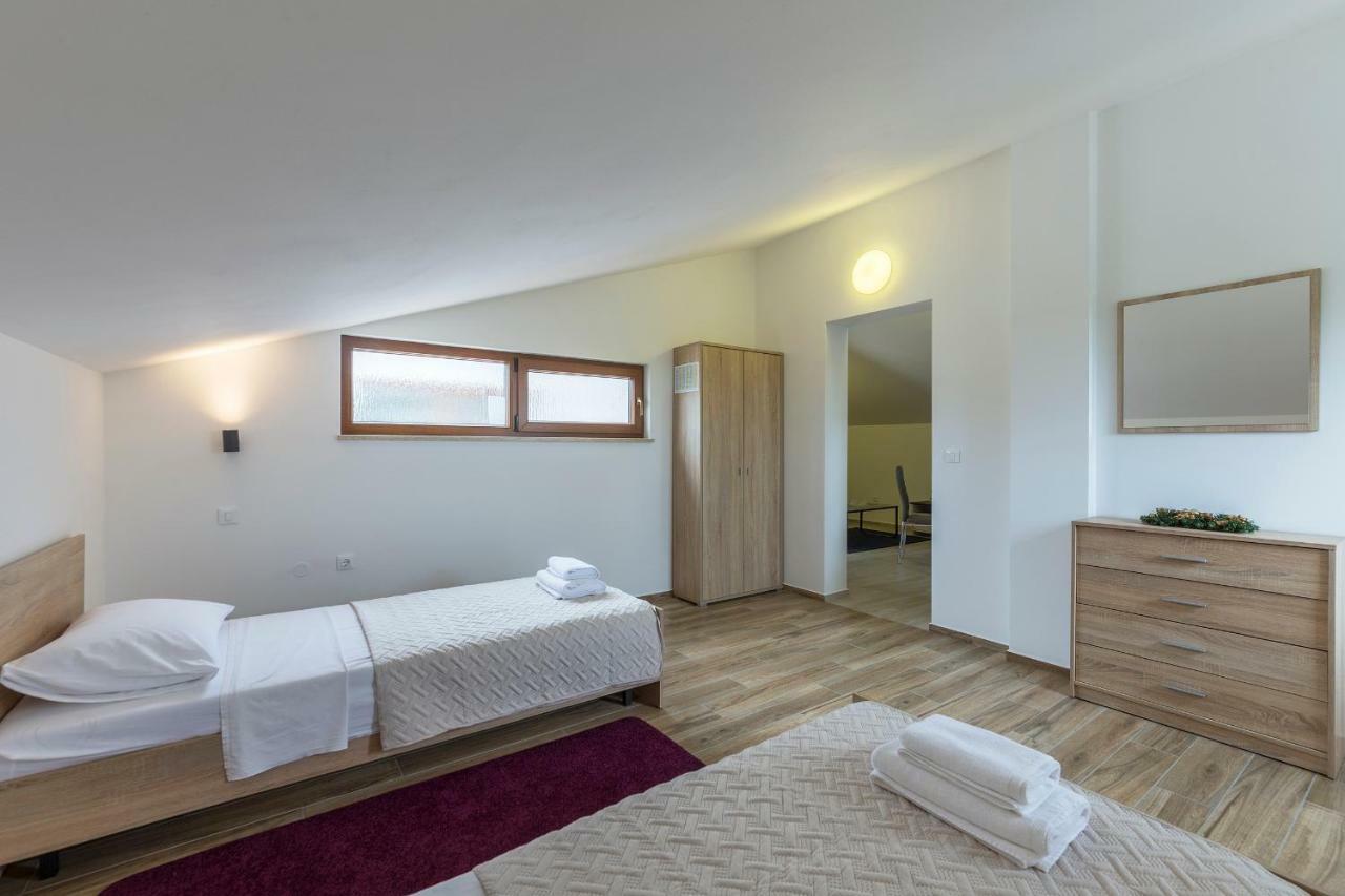 Apartmani Suzi PUY Exterior foto