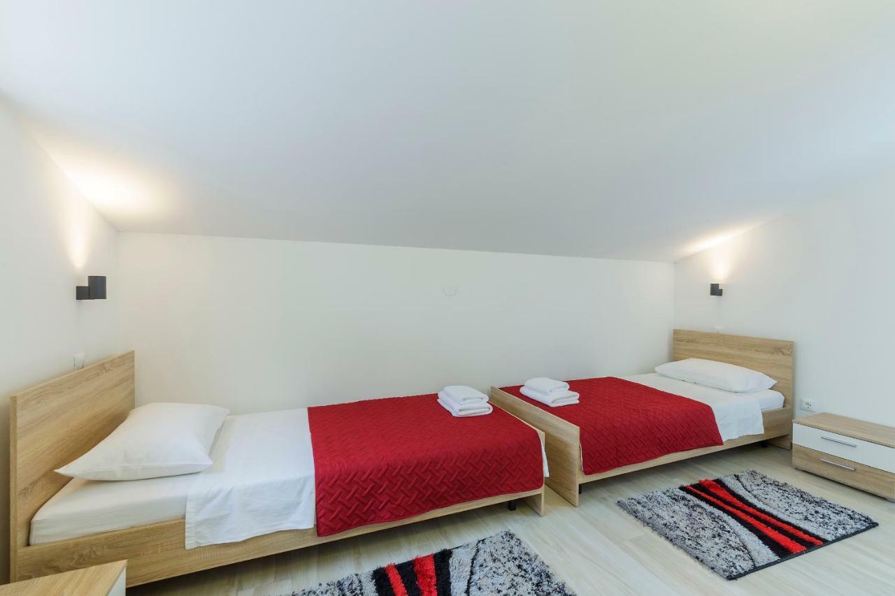 Apartmani Suzi PUY Exterior foto